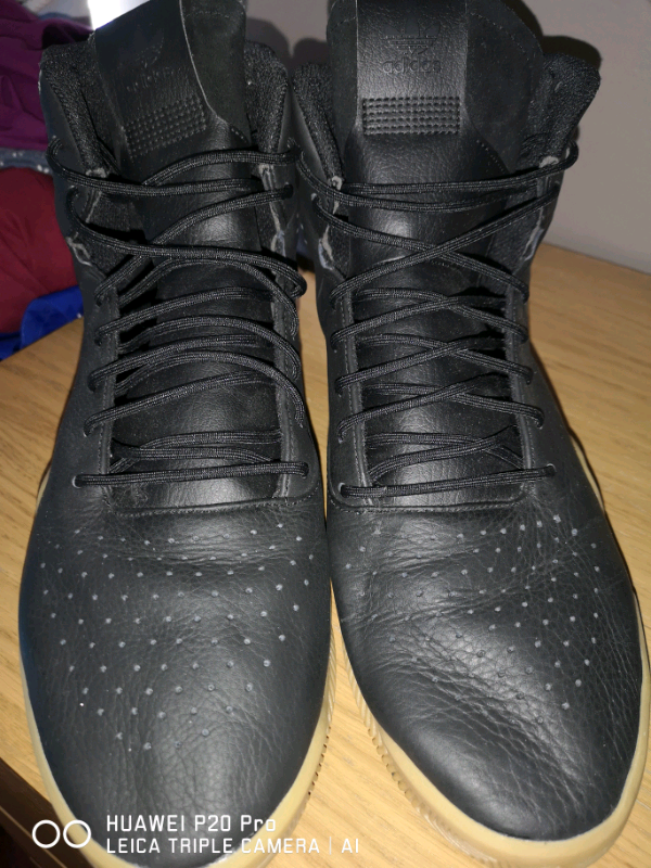adidas tubular trainers